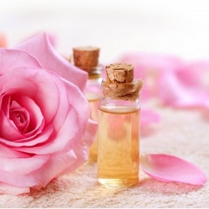 RACINE VITA Huile de beauté à la rose 1L parapharmacie marrakech en ligne Bio – Phytoterapie Huiles essentielles - Aromatherapie